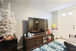 620 Union Ave, Providence, RI 02909 - Photo 9