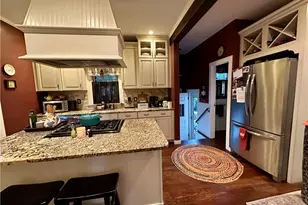 172 Bluff Ave, Cranston, RI 02905 - Photo 5