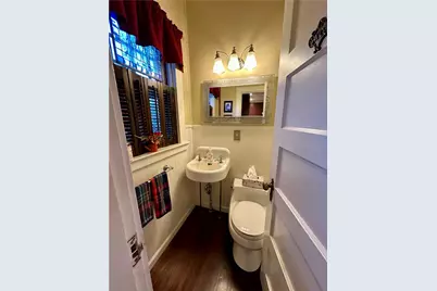 172 Bluff Avenue, Cranston, RI 02905 - Photo 9