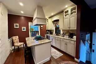 172 Bluff Ave, Cranston, RI 02905 - Photo 3
