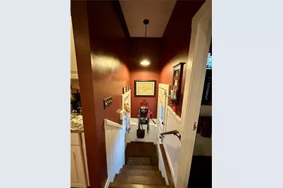 172 Bluff Avenue, Cranston, RI 02905 - Photo 17