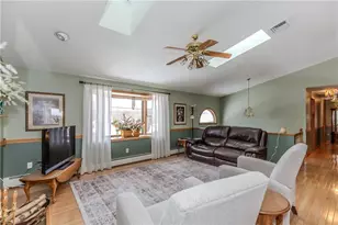 17 Tremont St St, North Providence, RI 02904 - Photo 3