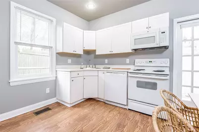 8 Green Place #1, Newport, RI 02840 - Photo 9