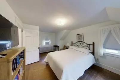 94 Eustis Avenue, Newport, RI 02840 - Photo 13