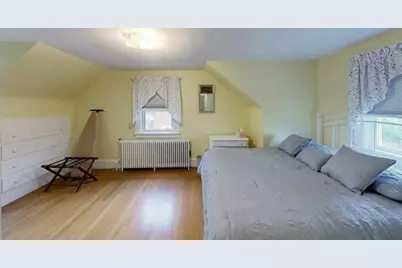 94 Eustis Avenue, Newport, RI 02840 - Photo 15