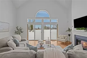 60 Woods Way, North Kingstown, RI 02852 - Photo 5