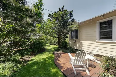 33 Warren Avenue, Middletown, RI 02842 - Photo 11