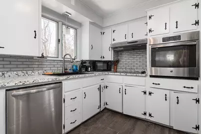 105 Florence Street, Tiverton, RI 02878 - Photo 5