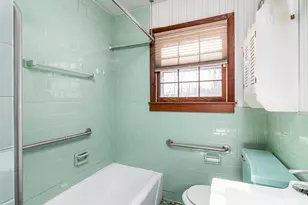 105 Florence St, Tiverton, RI 02878 - Photo 19