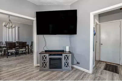 43 Warwick Road, Pawtucket, RI 02861 - Photo 9