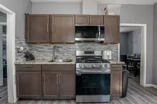 43 Warwick Rd, Pawtucket, RI 02861 - Photo 5