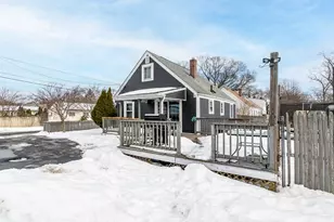 90 Massachusetts Ave, Warwick, RI 02888 - Photo 5