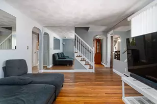 90 Massachusetts Ave, Warwick, RI 02888 - Photo 9