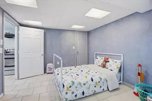 20 Woodland Ave, Cranston, RI 02920 - Photo 17