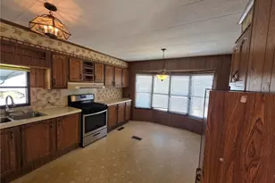 28 Ln E Ln, Coventry, RI 02816 - Photo 3