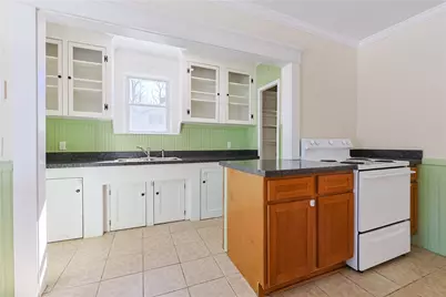 13 Pine Street, Cranston, RI 02910 - Photo 27