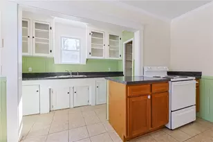 13 Pine St, Cranston, RI 02910 - Photo 27