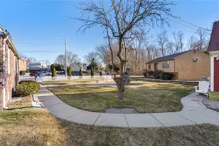 84 Intervale Rd, Cranston, RI 02910 - Photo 31