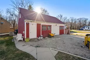 84 Intervale Rd, Cranston, RI 02910 - Photo 35