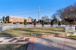 84 Intervale Rd, Cranston, RI 02910 - Photo 33