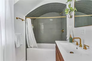 212 Leah St, Providence, RI 02908 - Photo 27