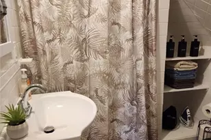 72 Rugby St, Providence, RI 02905 - Photo 21