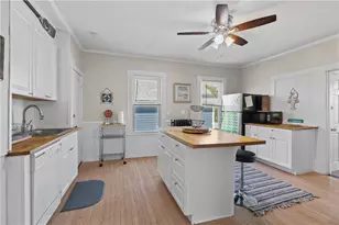 16 Dean Ave, Newport, RI 02840 - Photo 13