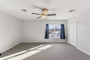 17 Grotto Ave, Pawtucket, RI 02860 - Photo 11