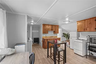 32 Houston Ave, Newport, RI 02840 - Photo 23