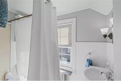 32 Houston Avenue, Newport, RI 02840 - Photo 29