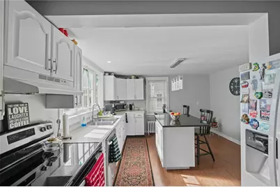 32 Houston Avenue, Newport, RI 02840 - Photo 5