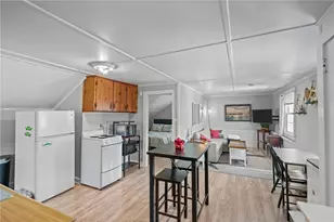 32 Houston Ave, Newport, RI 02840 - Photo 25