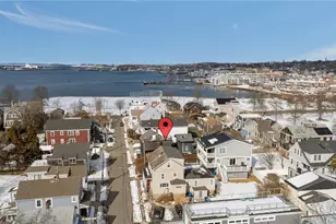 32 Houston Ave, Newport, RI 02840 - Photo 39