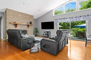 154 Beechwood Dr, Cranston, RI 02921 - Photo 13