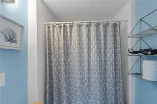 7 Bacheller St St, Newport, RI 02840 - Photo 11