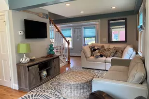 7 Bacheller St St, Newport, RI 02840 - Photo 15