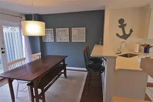 70 Houston Ave, Newport, RI 02840 - Photo 5