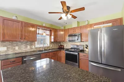 8 Wall Street, Westerly, RI 02891 - Photo 5