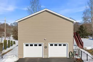 8 Wall St, Westerly, RI 02891 - Photo 29