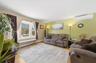 8 Wall St, Westerly, RI 02891 - Photo 9