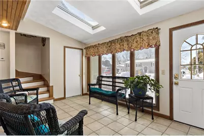 33 Detroit Avenue, Warren, RI 02885 - Photo 5