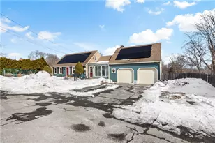 33 Detroit Ave, Warren, RI 02885 - Photo 3