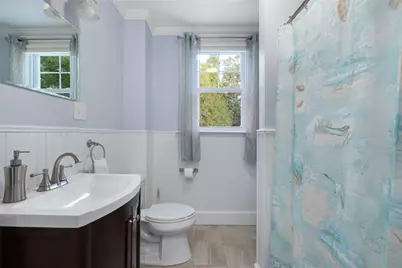 127 West Main Road, Middletown, RI 02842 - Photo 27