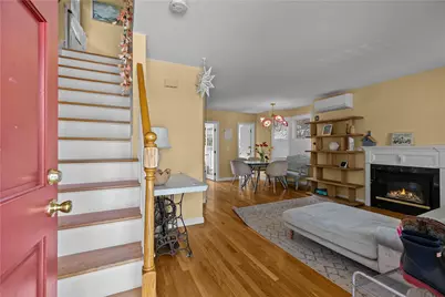 17 Narragansett Avenue, Newport, RI 02840 - Photo 5