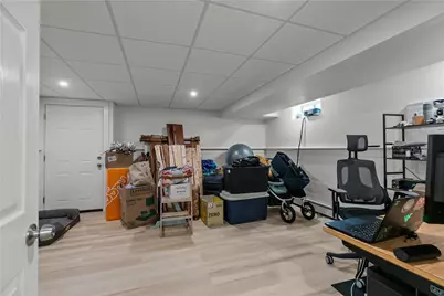 17 Narragansett Avenue, Newport, RI 02840 - Photo 17