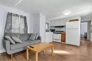 743 Forest Park Ave, Middletown, RI 02842 - Photo 3