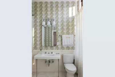 115 Narragansett Avenue, Newport, RI 02840 - Photo 35