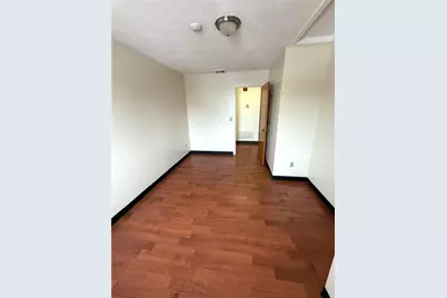 1302 Elmwood Avenue, Providence, RI 02910 - Photo 25