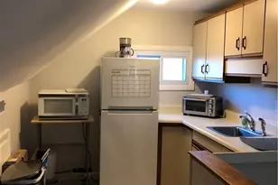 22 Carroll Ave, Newport, RI 02840 - Photo 27