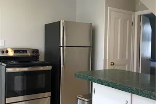 22 Carroll Ave, Newport, RI 02840 - Photo 11